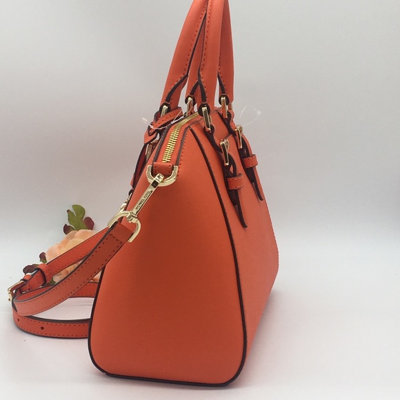 MICHAEL KORS CIARA MD MESSENGER CLEMENTINE - Picture 7 of 8